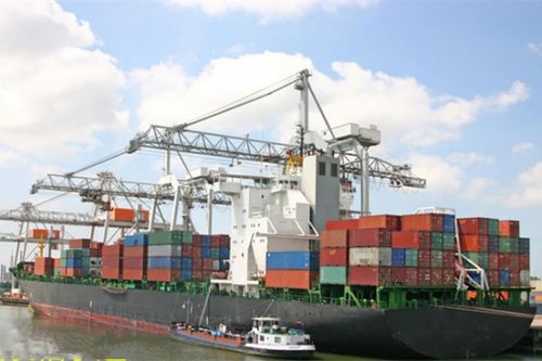 国际货代海运单证员 英语能力是关键，化妆品批发行业知识是加分项