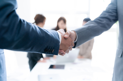 内贸化妆品批发 市场潜力与经营策略探析